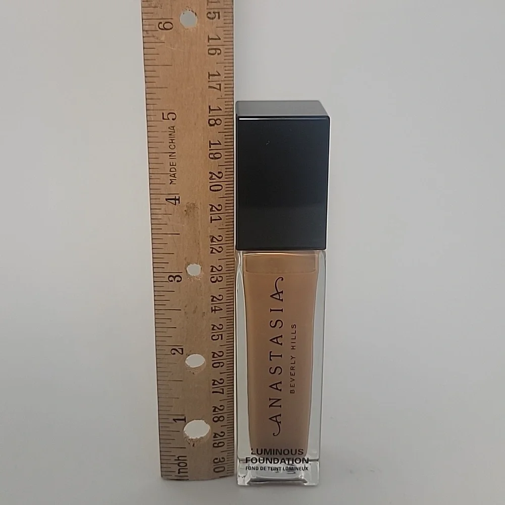 Anastasia Beverly Hills Foundation 440C
